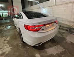 هيونداي أزيرا